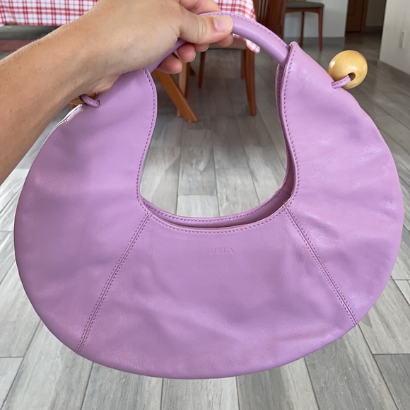 Furla violet handbag - Picture 3 of 8
